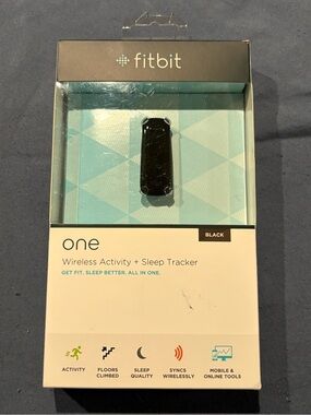 fitbit One Wireless Activity + Sleep Tracker - Black - NEW